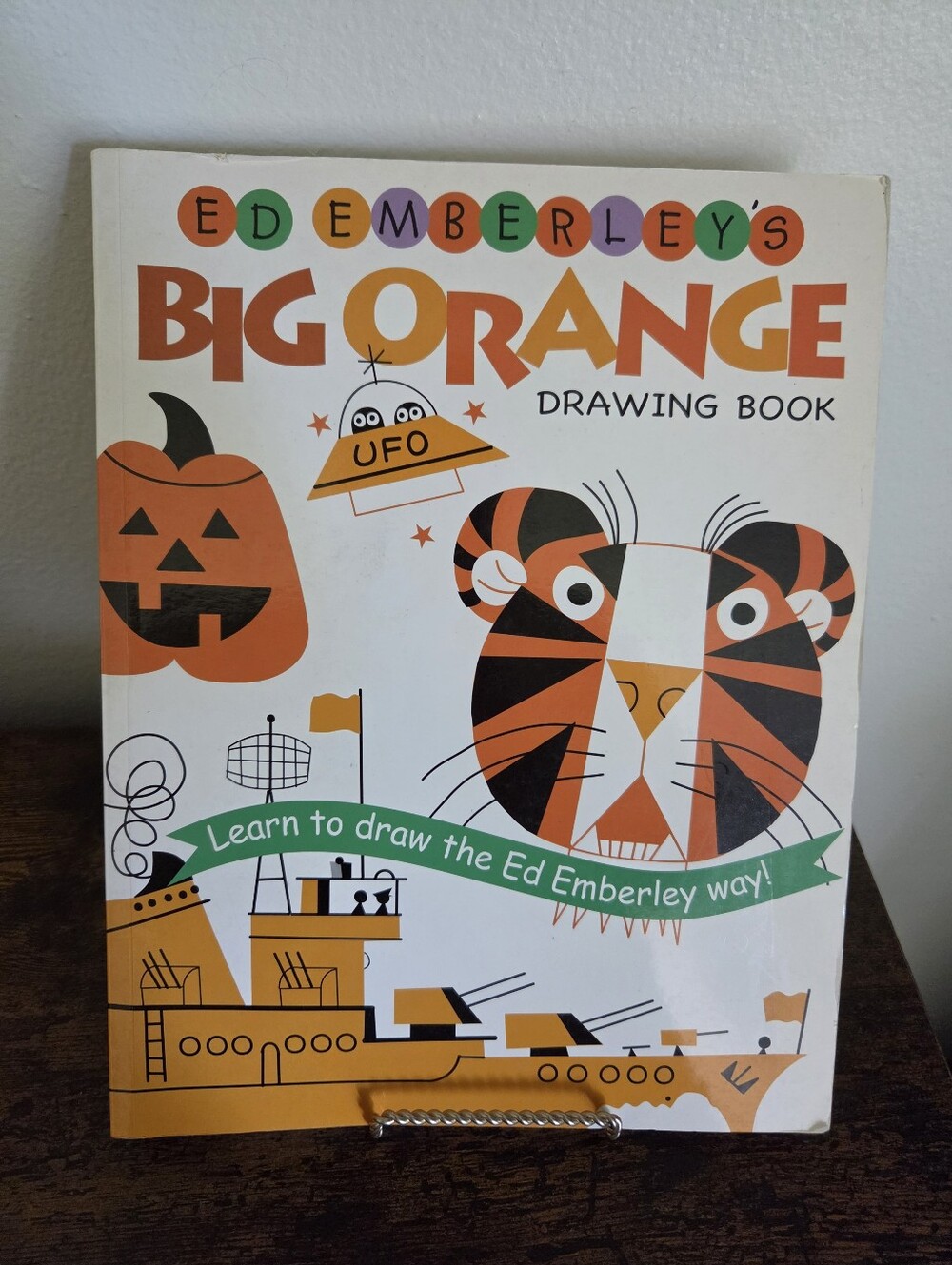 Ed Emberleys Big Orange Drawing Book - 2005 Paperback